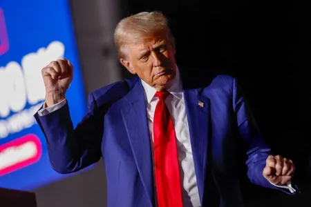Трамп заработал миллионы долларов от криптовалют и продажи товаров со своим именем