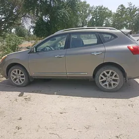 Nissan Rogue 2012