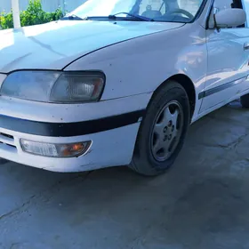 Toyota Corona 1995