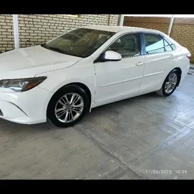Toyota Camry 2017