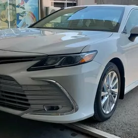 Toyota Camry 2022