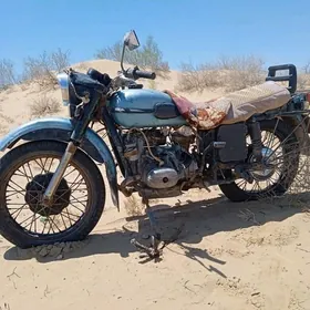 Ural 4320 1990