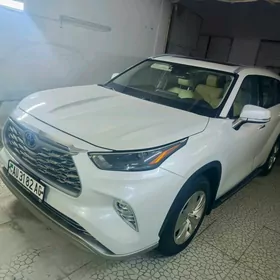 Toyota Highlander 2023