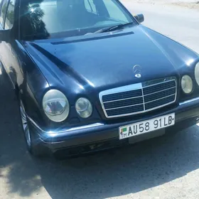 Mercedes-Benz E320 1998