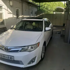 Toyota Camry 2014