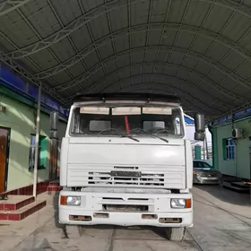 Kamaz 6520 2015