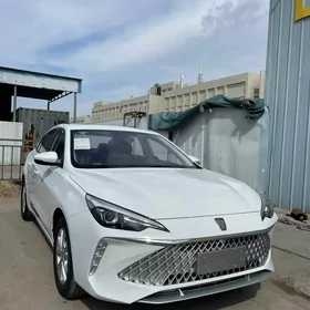 Roewe i5 2025