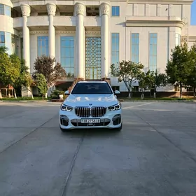 BMW X5 2019