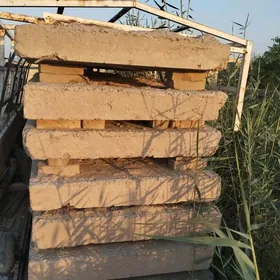 plita beton jayyn ustune