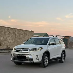 Toyota Highlander 2017