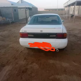 Toyota Sprinter 1993