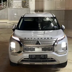 Mitsubishi Outlander 2021
