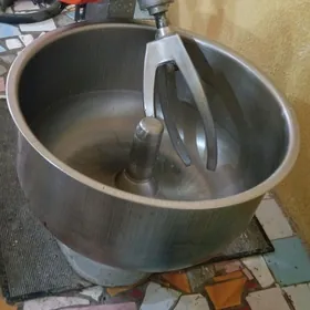 Тесто мешалка