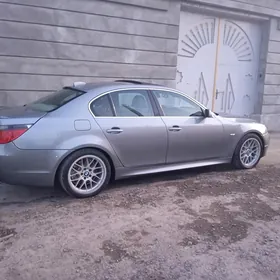 BMW E60 2004