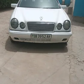 Mercedes-Benz 230E 1999