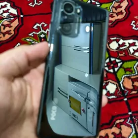 Poco F3