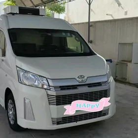 Toyota Hiace 2019