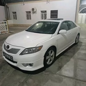Toyota Camry 2011