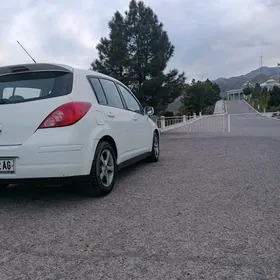 Nissan Versa 2009