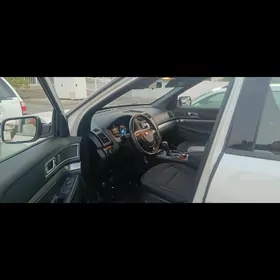 Ford Explorer 2018