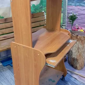 Kompýuter stol