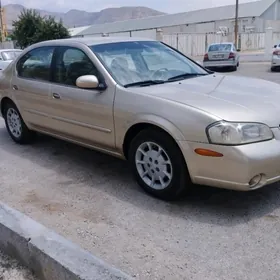 Nissan Maxima 2000