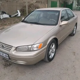 Toyota Camry 1999