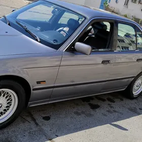 BMW 525 1990