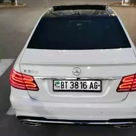 Mercedes-Benz E300 2012
