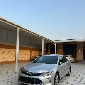 Toyota Camry 2017