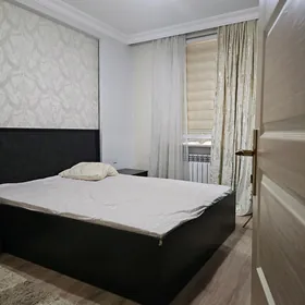 9 мкр, 1 этаж, 4 комнаты, 76м²