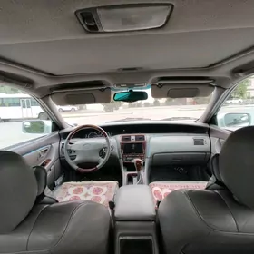 Toyota Avalon 2000