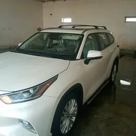 Toyota Highlander 2022