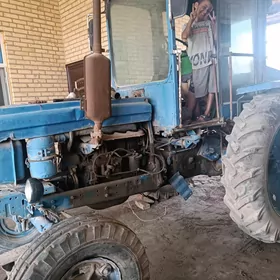 MTZ T-28 1986