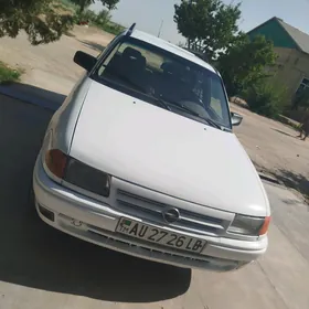 Opel Astra 1993