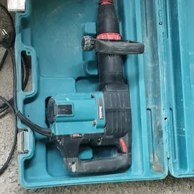 MAKITA drel ( otboynik )