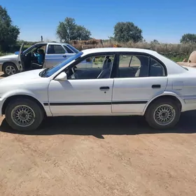 Toyota Tercel 1995