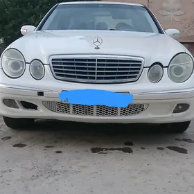 Mercedes-Benz 230E 2003