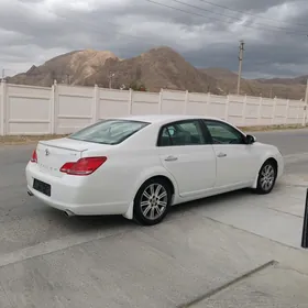 Toyota Avalon 2005