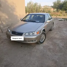 Toyota Camry 2000