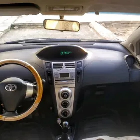 Toyota Yaris 2007