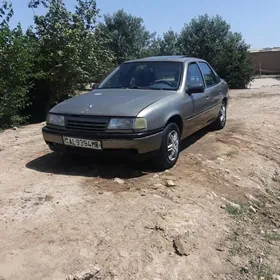 Opel Vectra 1990