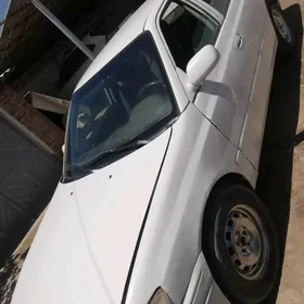 Toyota Corona 1998