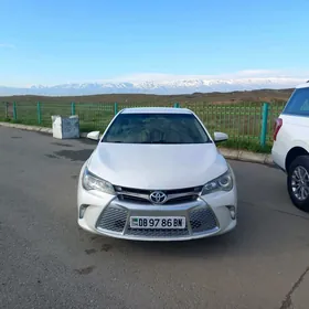 Toyota Camry 2017