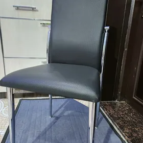 Стулья