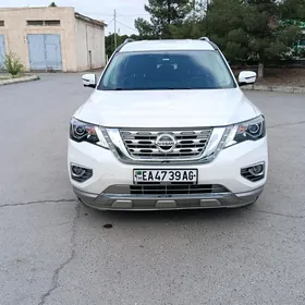 Nissan Pathfinder 2020