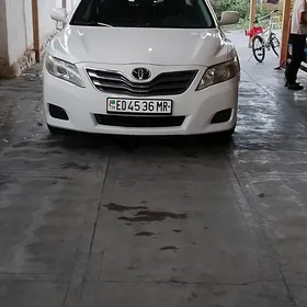 Toyota Camry 2011