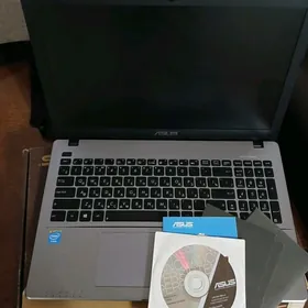 Ноутбук ASUS