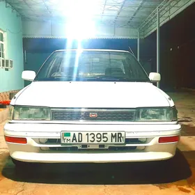 Toyota Corolla 1990