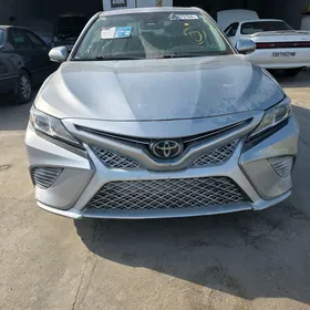 Toyota Camry 2020